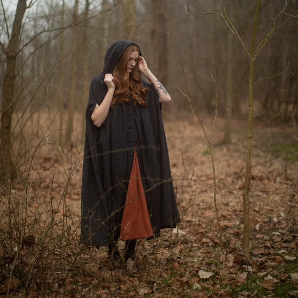 Linennaive Wool Hooded Cloak